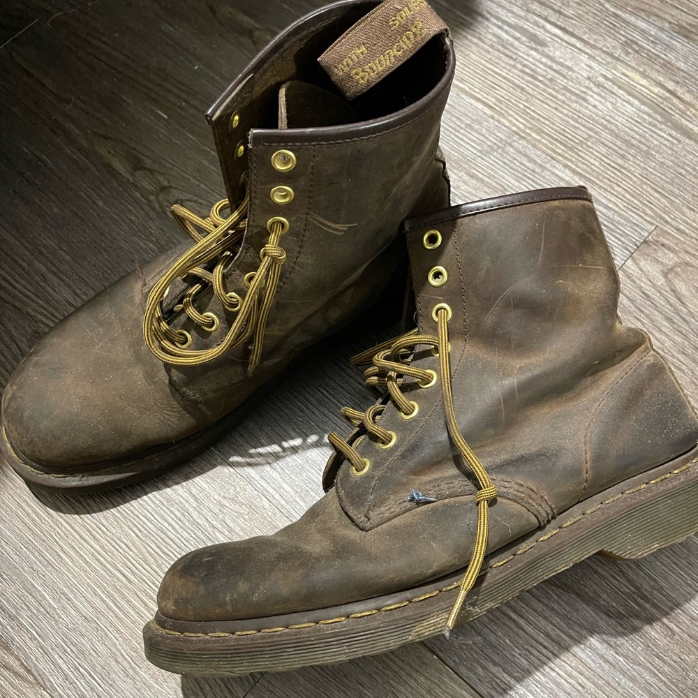 Dr. Marten Brown Leather Lace Up Round Toe Work Boots Size 9